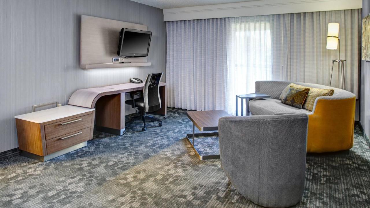Courtyard By Marriott Cleveland Westlake Exterior foto